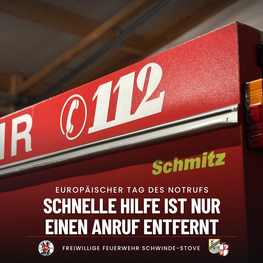 Notrufnummer auf einem Feuerwehrfahrzeug