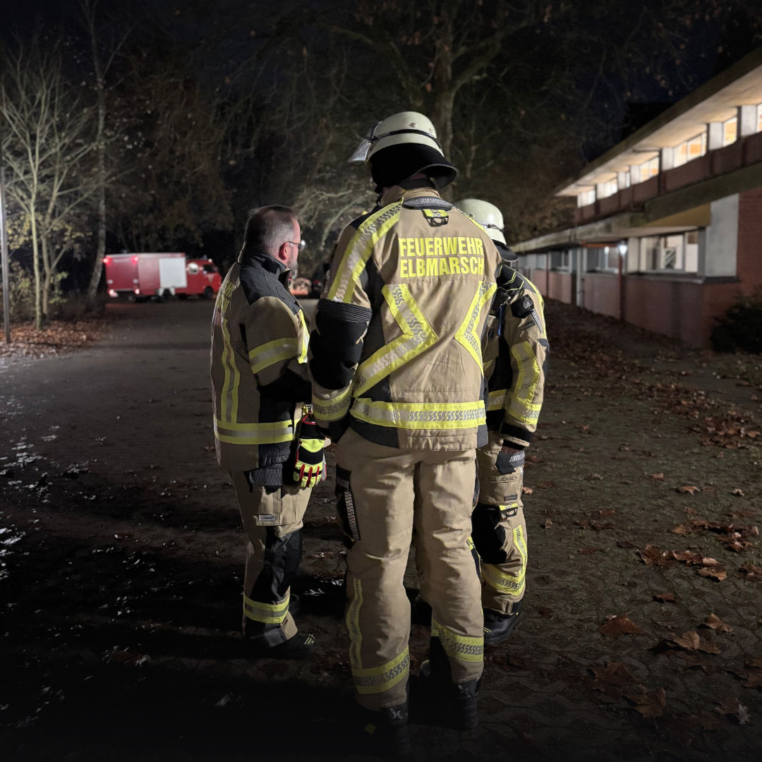 Feuerwehrmänner bei einer Übung