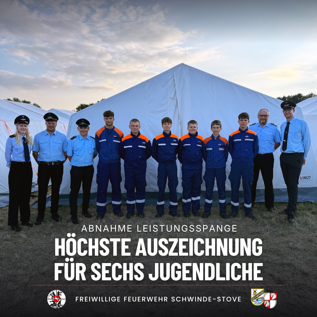 Das Betreuerteam und Ortsbrandmeister Florian Wedemann gratulieren sechs Jugendlichen der Jugendfeuerwehr zur Leistungsspange