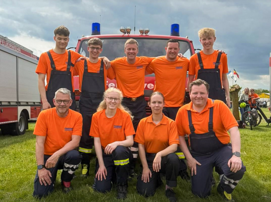 Wettbewerbsgruppe der FF Schwinde-Stove beim Leistungsvergleich in Lassrönne
